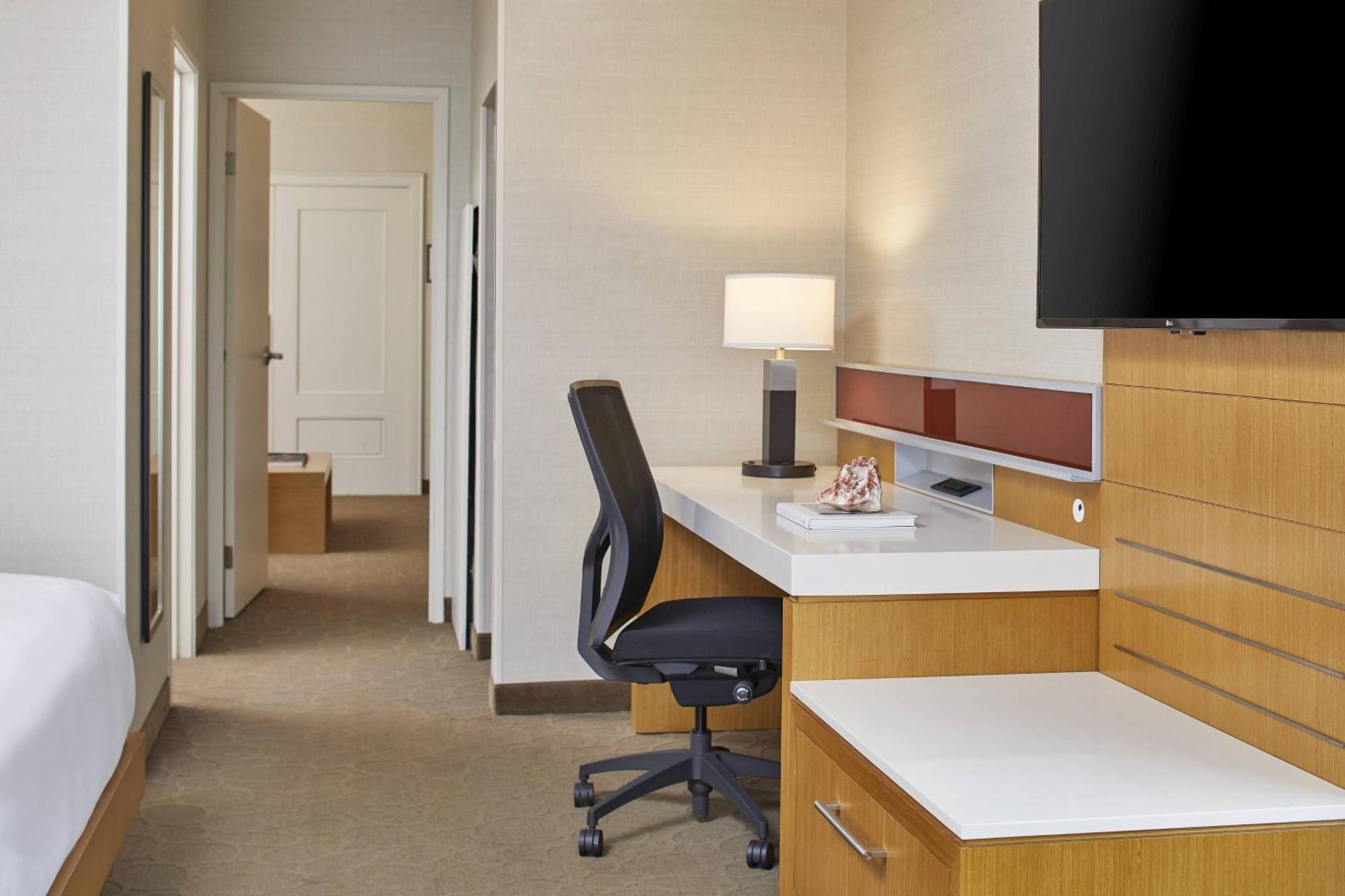 Renaissance Chicago Glenview Suites Hotel Екстер'єр фото